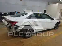 2024 Hyundai Elantra фото