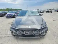 2024 Hyundai Elantra фото