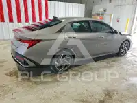 2024 Hyundai Elantra photo
