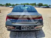 2024 Hyundai Elantra фото