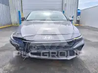 2024 Hyundai Elantra photo