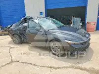 2024 Hyundai Elantra фото