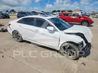 2024 Hyundai Elantra фото