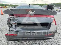 2024 Hyundai Elantra фото
