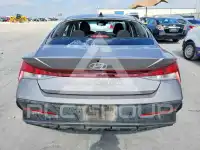 2024 Hyundai Elantra фото