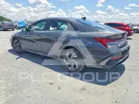 2024 Hyundai Elantra фото
