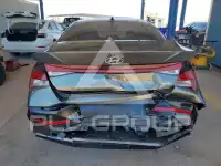 2024 Hyundai Elantra фото