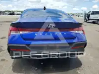 2024 Hyundai Elantra фото