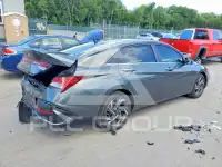 2024 Hyundai Elantra фото