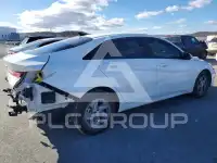 2024 Hyundai Elantra photo
