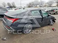 2024 Hyundai Elantra photo