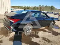2024 Hyundai Elantra photo
