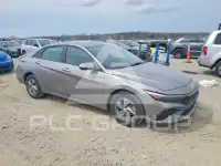 2024 Hyundai Elantra фото