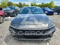 2024 Hyundai Elantra фото