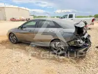 2024 Hyundai Elantra photo