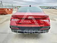 2024 Hyundai Elantra фото
