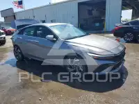 2024 Hyundai Elantra фото