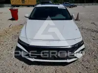 2024 Hyundai Elantra фото