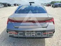 2024 Hyundai Elantra фото