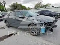 2024 Hyundai Elantra фото
