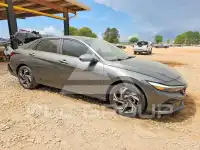 2024 Hyundai Elantra photo