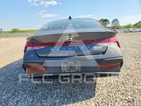 2024 Hyundai Elantra фото