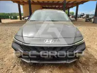 2024 Hyundai Elantra photo