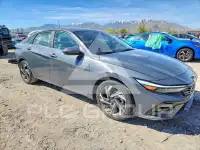 2024 Hyundai Elantra фото