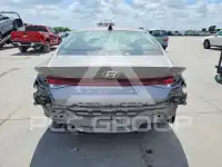 2024 Hyundai Elantra фото