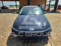 2024 Hyundai Elantra фото