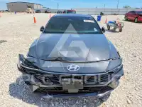 2024 Hyundai Elantra фото