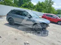 2024 Volkswagen Tiguan photo