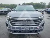 2024 Volkswagen Atlas photo