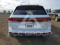 2024 Volkswagen Atlas photo
