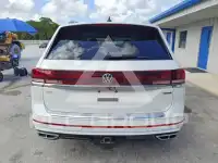 2024 Volkswagen Atlas photo