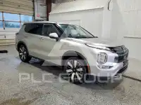 2025 Mitsubishi OUTLANDER photo
