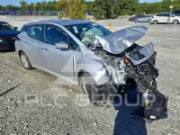 2025 Nissan LEAF photo