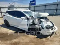 2025 Nissan LEAF фото