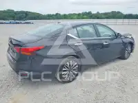 2025 Nissan ALTIMA photo