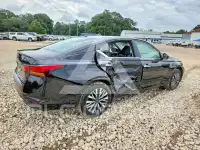 2025 Nissan ALTIMA photo