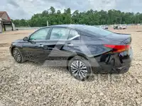 2025 Nissan ALTIMA photo