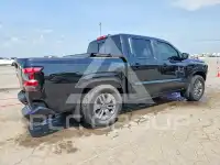 2025 Nissan FRONTIER фото