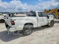 2025 Nissan FRONTIER photo