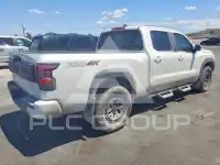 2025 Nissan FRONTIER photo