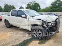 2025 Nissan FRONTIER фото