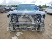 2025 Nissan FRONTIER фото