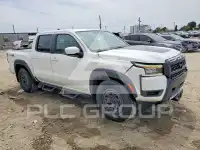 2025 Nissan FRONTIER фото