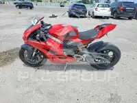 2025 Ducati PANIGALE photo