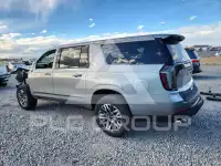 2025 Chevrolet Suburan photo
