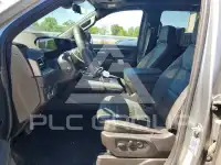 2025 Chevrolet Suburan photo